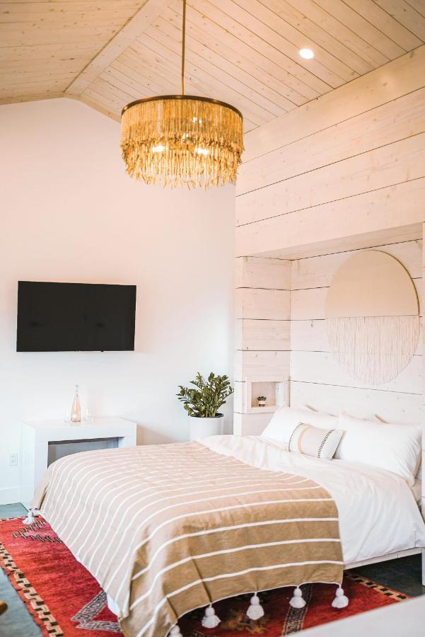Funboard Room Includes King Bed And Mini Kitchenette Stinson Beach Exterior photo